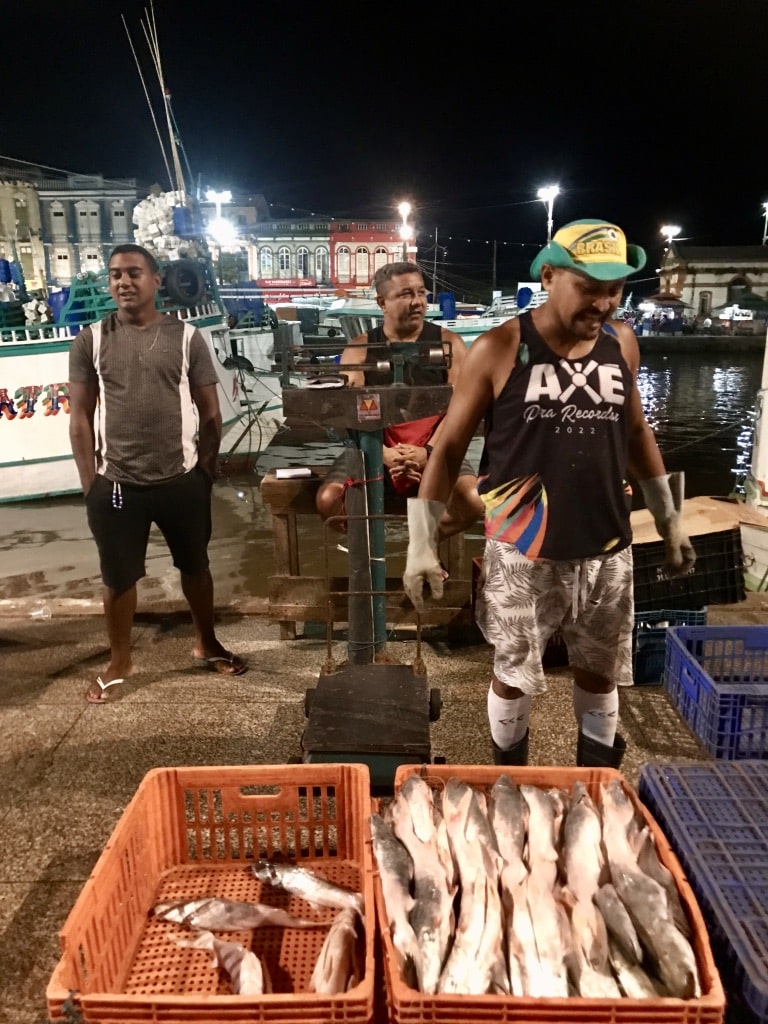 Belem-Bresil-Para-Ver-o-Peso-marche-mercado-pescadores