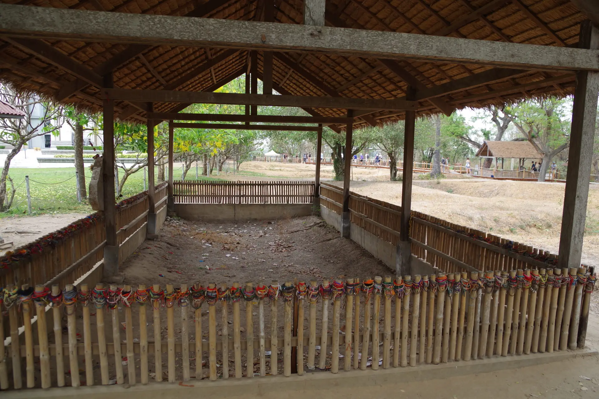 Cambodge : une des principales fosses communes du killing field de Chœung Ek transformé en mémorial