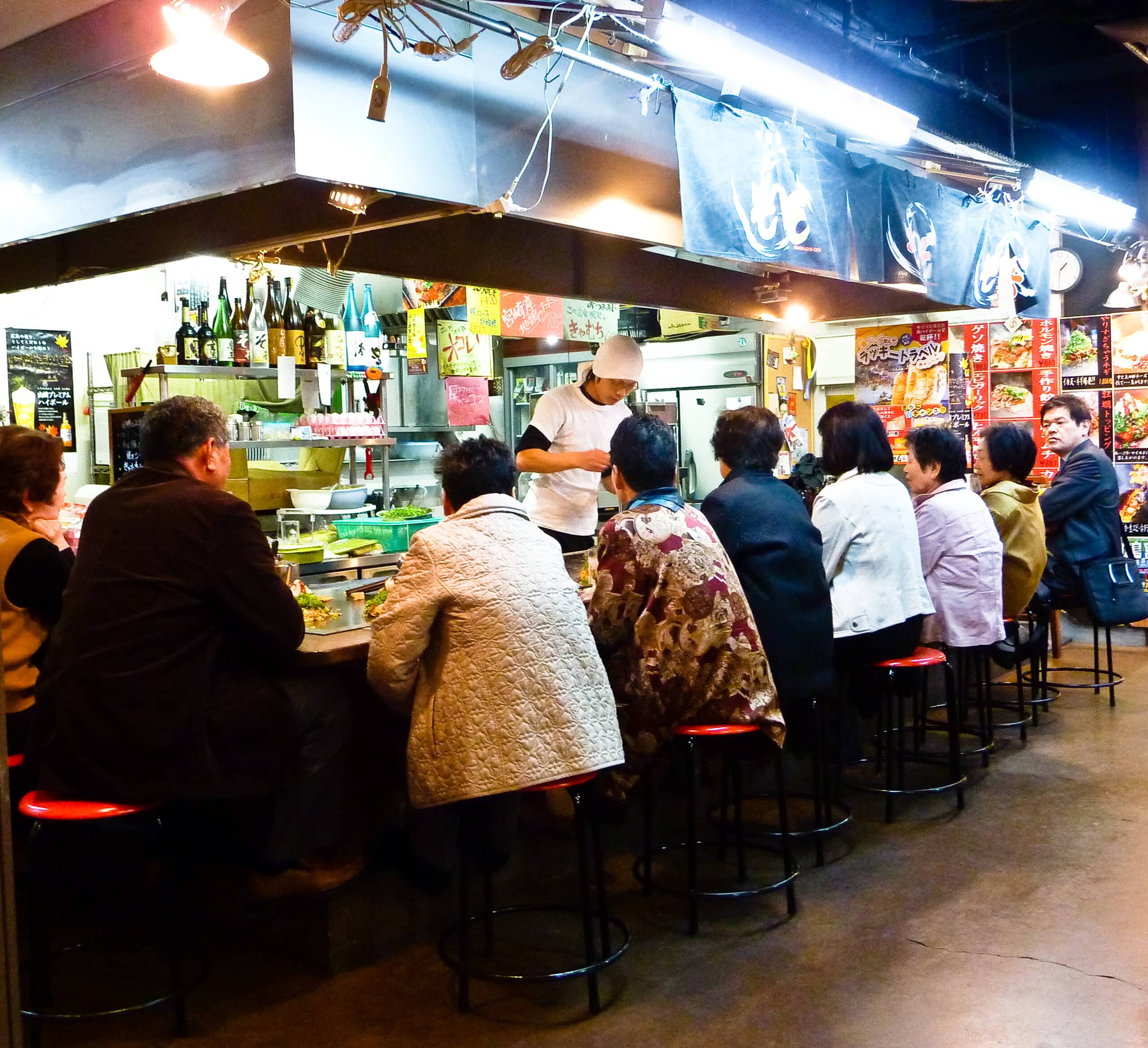 Japon-Hiroshima-okonomiyaki-crepe-japonaise-Okonomimura-Henkutsuya-omelette-japonaise-Academie-de-okonomiyaki