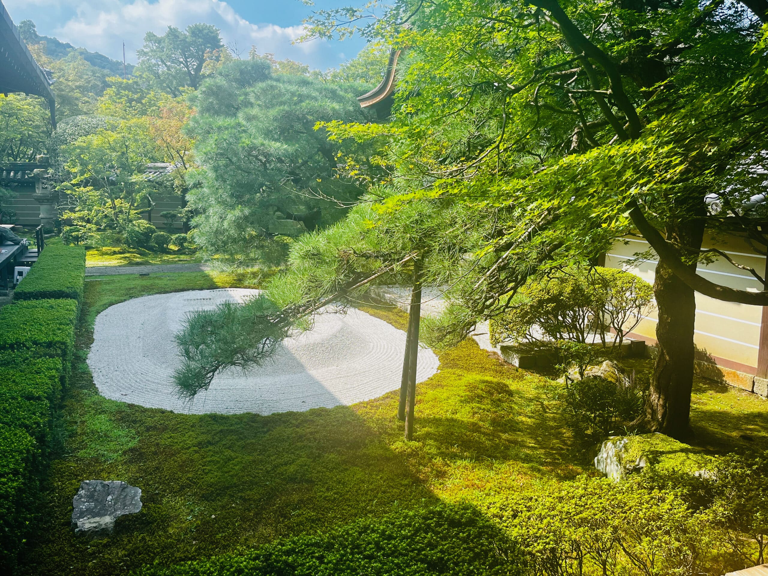 Japon-Kyoto-Nazen-Ji-temple-bouddhiste-zen-bouddhisme-jardin-sec
