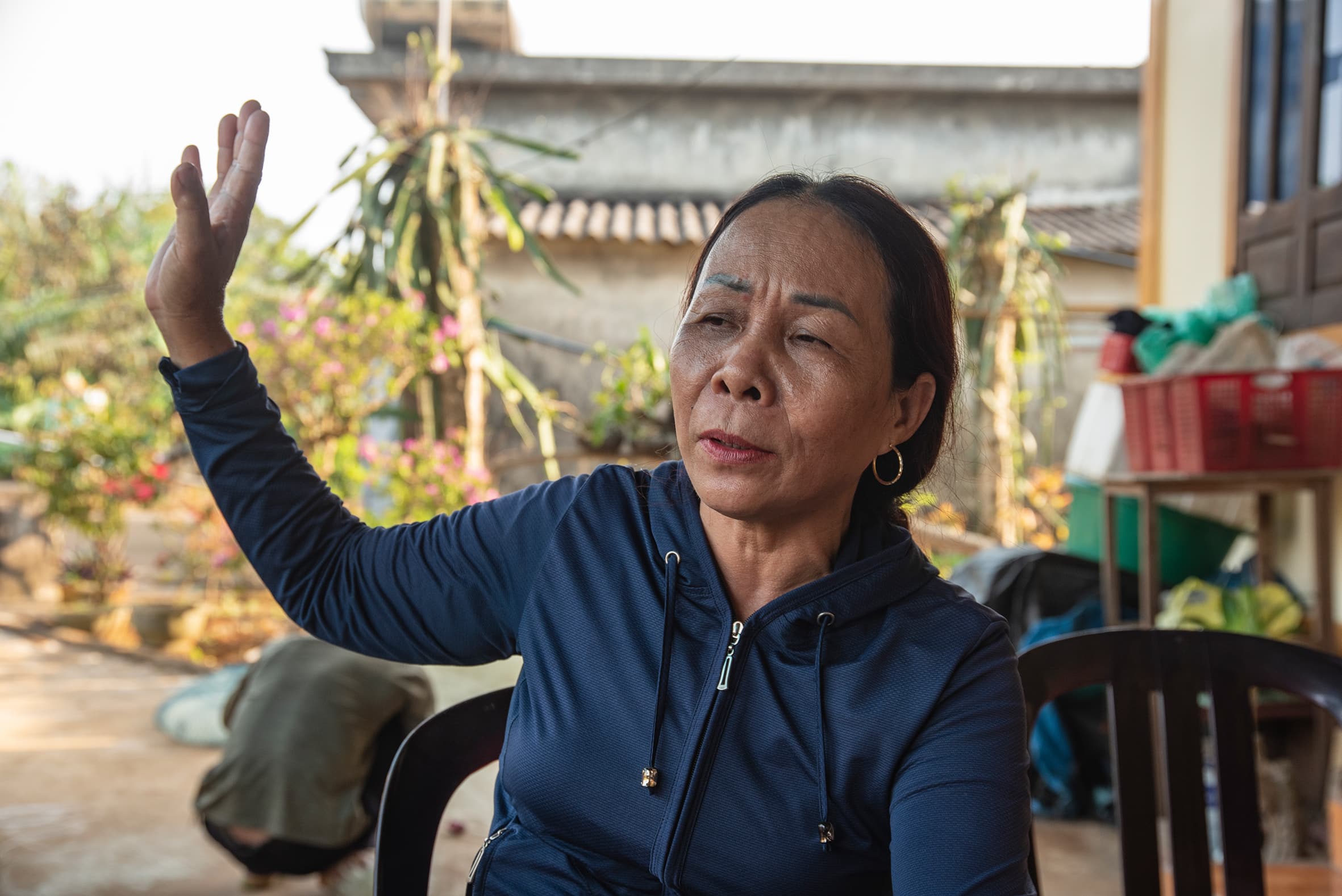 The 114 tunnels in Vinh Linh district, Quang Tri province, in the center of the country, on the coast, are symbols of the resistance of the North Vietnamese people during the Vietnam War (1955-1975). They were built by the population between 1965 and 1967. This network of tunnels totals 42km in length. Only Vinh Moc tunnels are accessible to the public today. The village was almost completely destroyed in June 1965, when the Americans dropped the equivalent of 7 tons of bombs per inhabitant. This region was the most heavily bombed during the war. The villagers decided to dig the tunnels to take refuge there. It took the population a year and a half to build them. On a hill overlooking the sea, it has three levels and 13 entrances, seven of which overlook the sea. Mrs. Ho Thi Giu, explaining her birth in the tunnel and the life with her family during the war. Photographs by Virginie Seiller