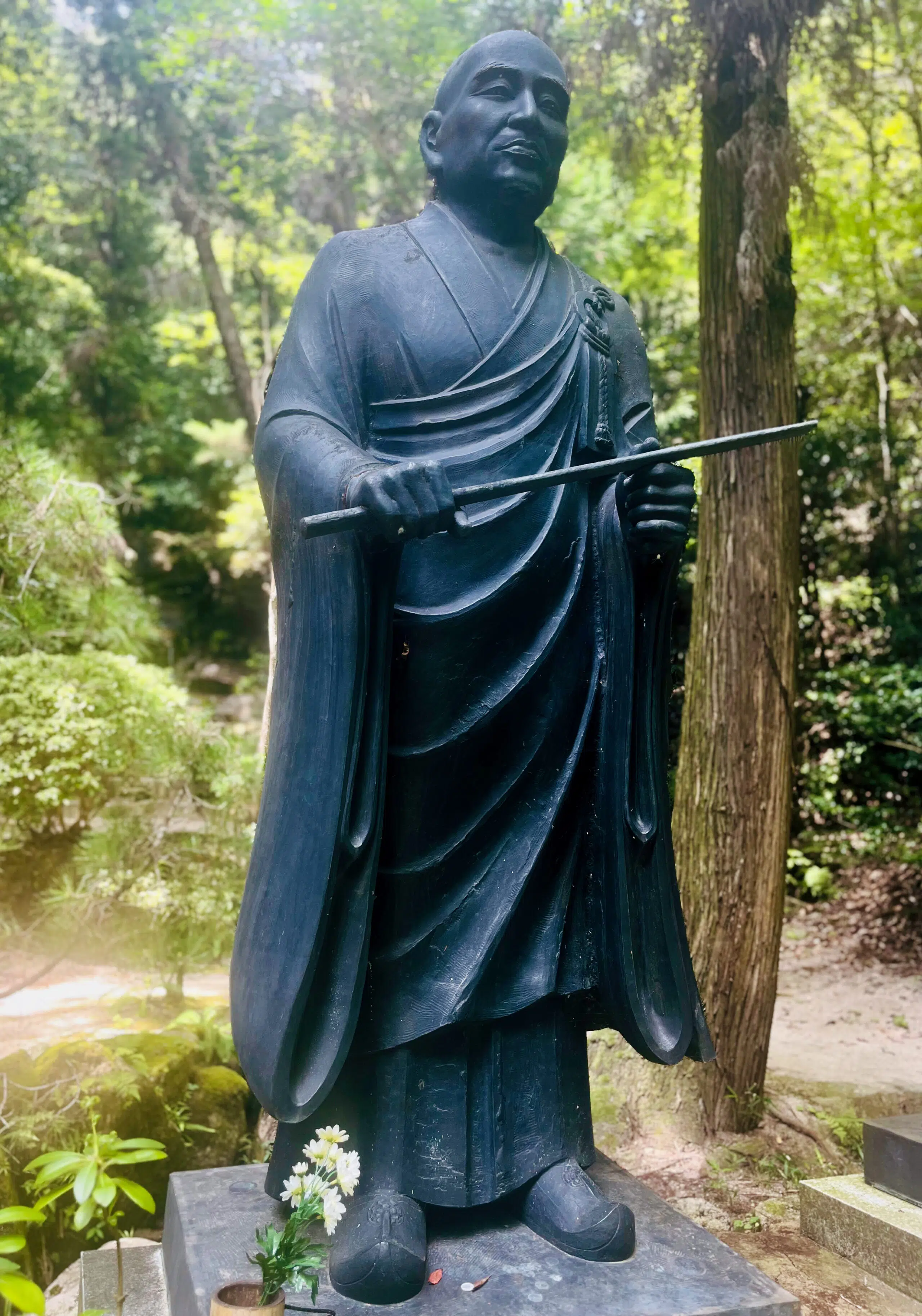 Japon-Hiroshima-Mitaki-dera-temple-bouddhisme-zen-monks-Shingon-Dogen-statue